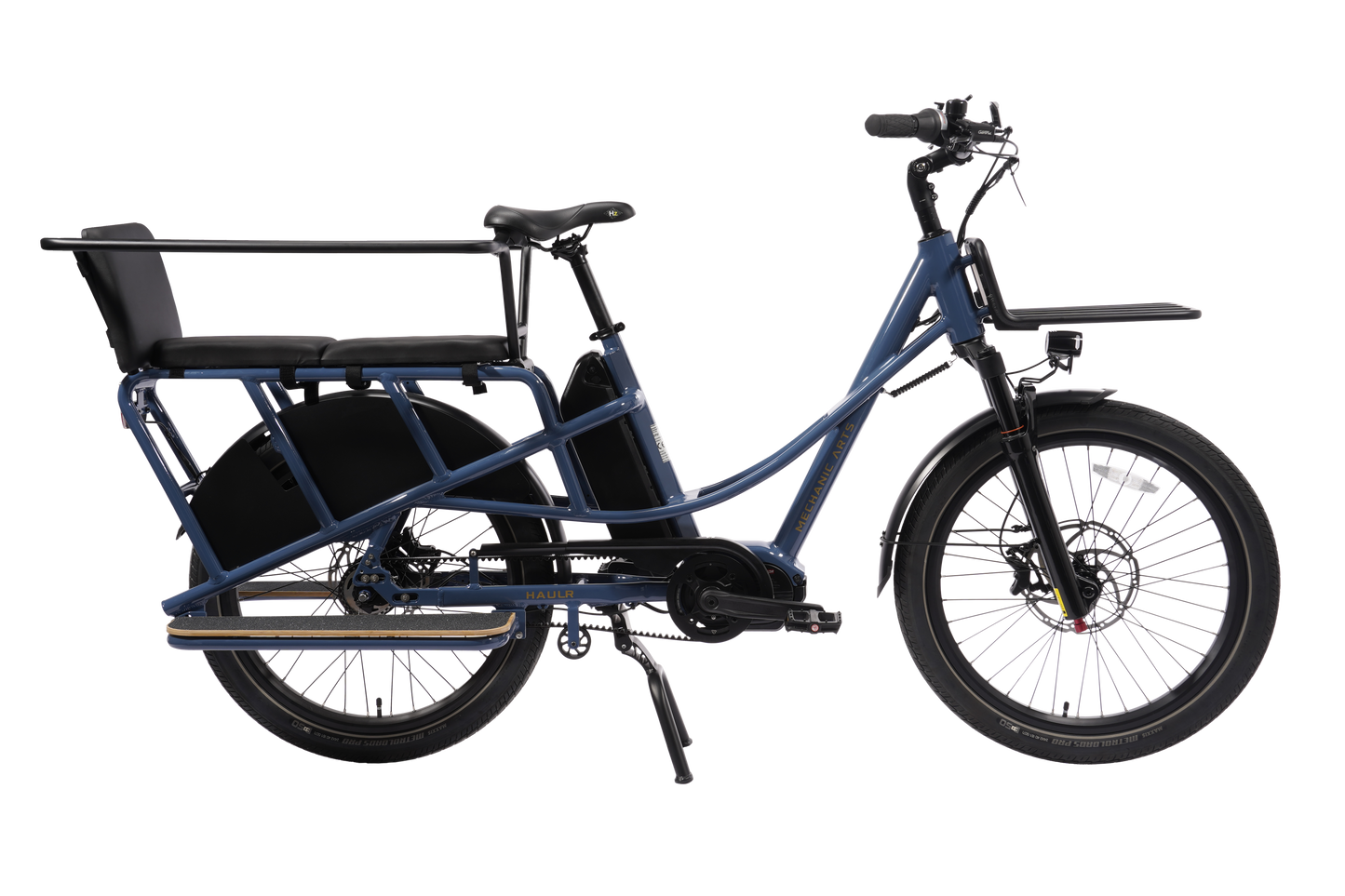 Mechanic Arts Haulr elsykkel med Gates beltedrift, utstyrt med barnegrind og fotbrett for barn – sidevisning av elektrisk longtail-sykkel for familie